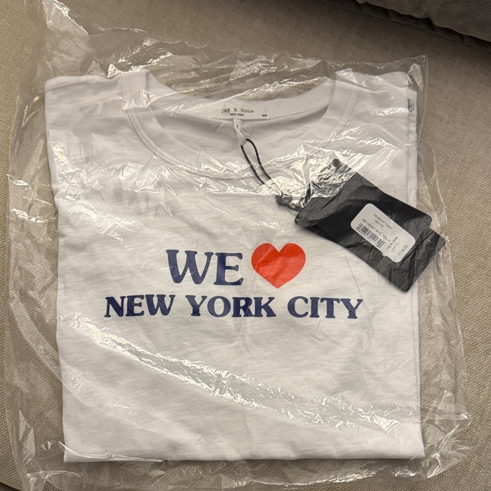 NWT Rag &. Bone white New York tshirt small